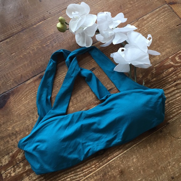 Billabong Crisscross Bikini Top - Picture 9 of 9